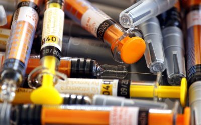 syringes-3539565_1280